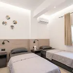 Case de vacanță Stone And Sea Retreat Serenity- Modern Stone