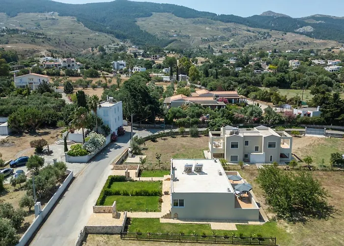 Stone And Sea Retreat Serenity- Modern Stone Tatil Evi