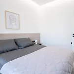 Stone And Sea Retreat Serenity- Modern Stone コス・タウン