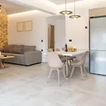 Stone And Sea Retreat Serenity- Modern Stone Kos By