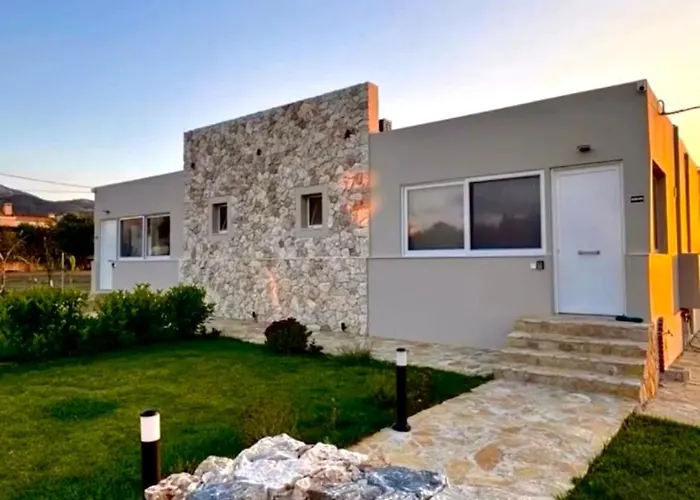 בית נופש Stone And Sea Retreat Serenity- Modern Stone *